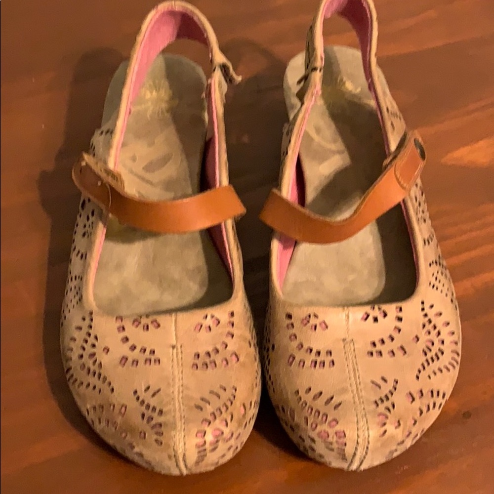 OTB Springfield leather sling back size 8
